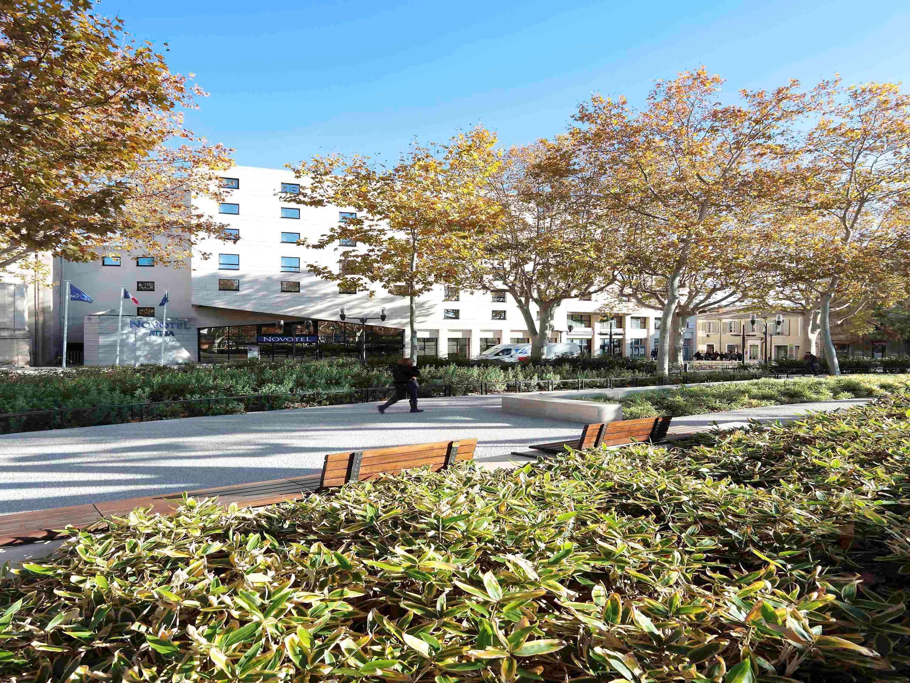 Novotel Atria Nimes Centre Esterno foto