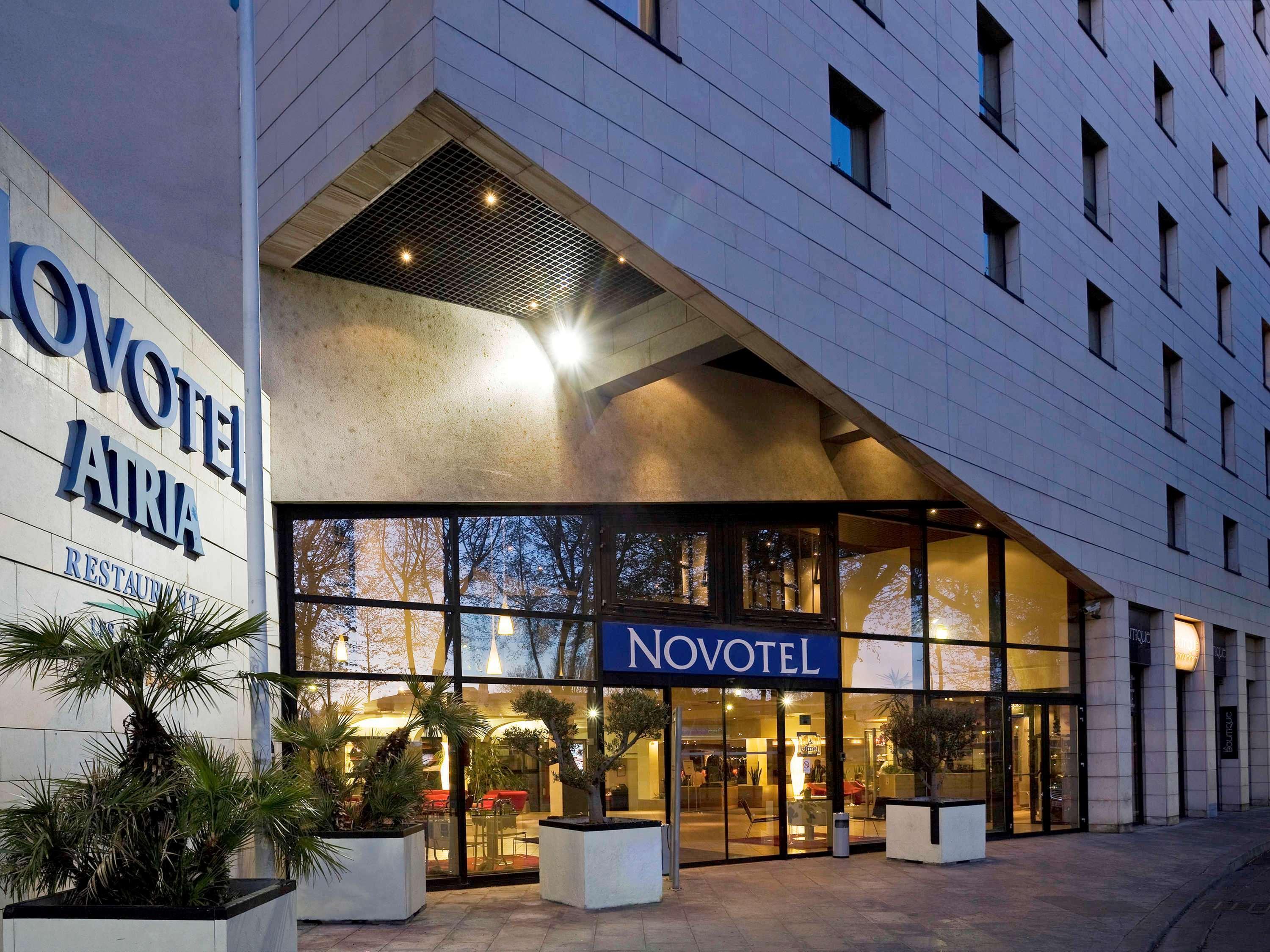 Novotel Atria Nimes Centre Esterno foto